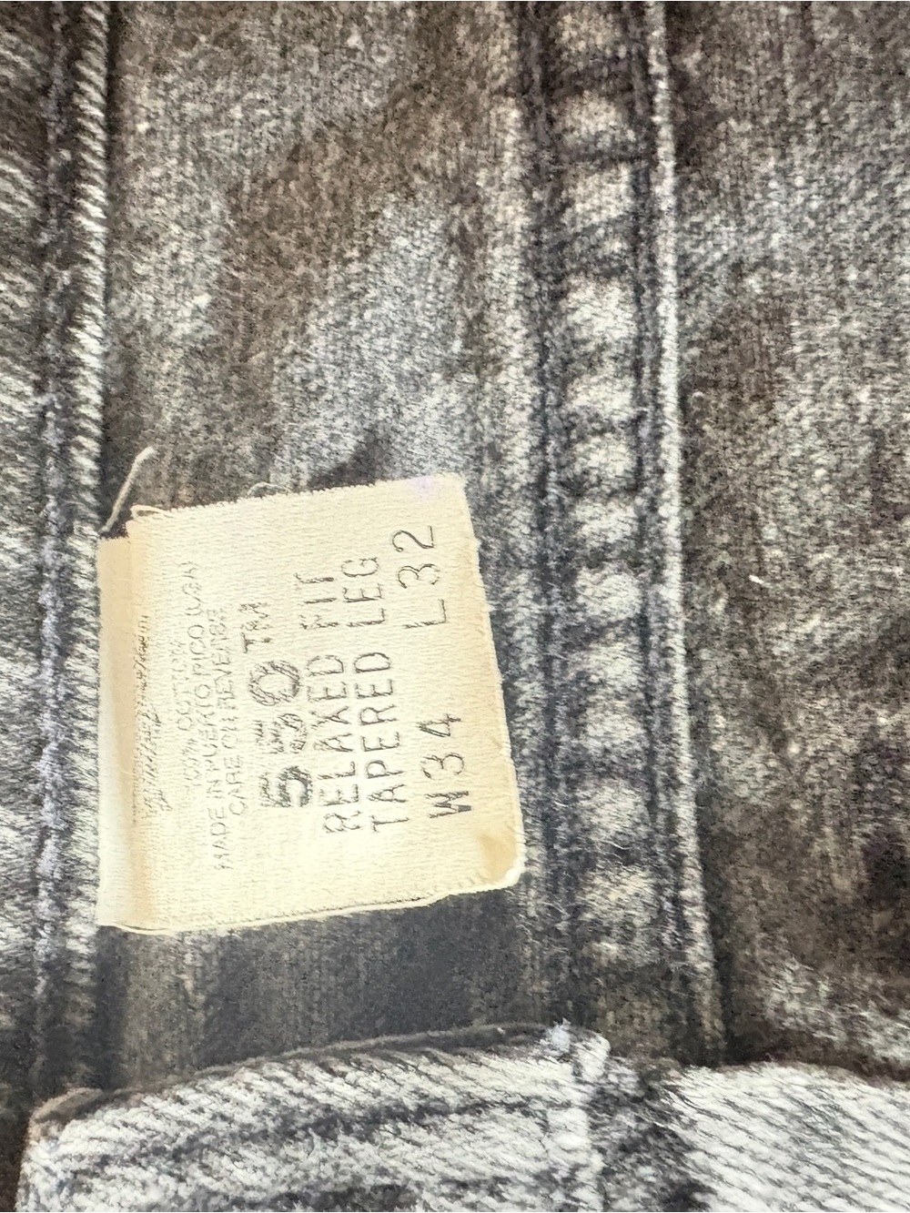 Levi's Slim Straight Jeans in Faded Gray - Picture 6 of 9